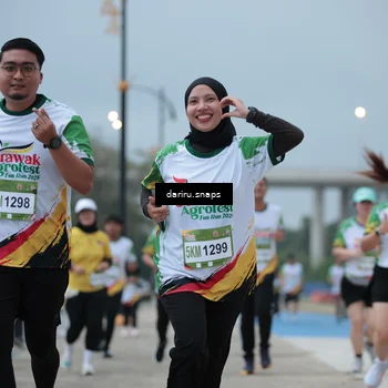 Runner Photo 7715266