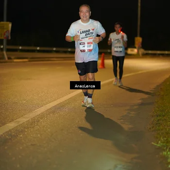 Runner Photo 7715299
