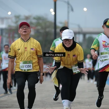 Runner Photo 7715302