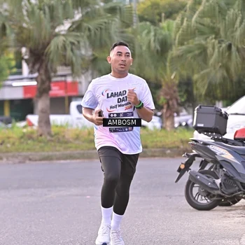 Runner Photo 7715308