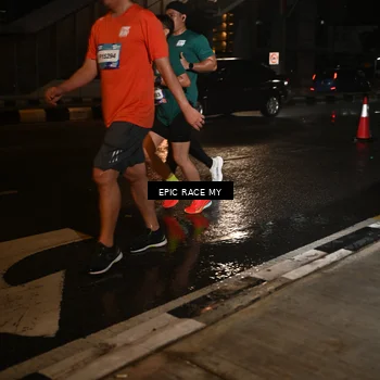 Runner Photo 7715311