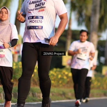 Runner Photo 7715334