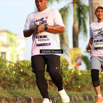 Runner Photo 7715348