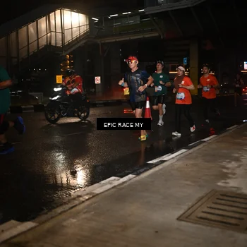 Runner Photo 7715351