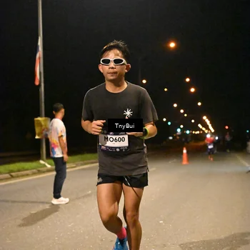 Runner Photo 7715363