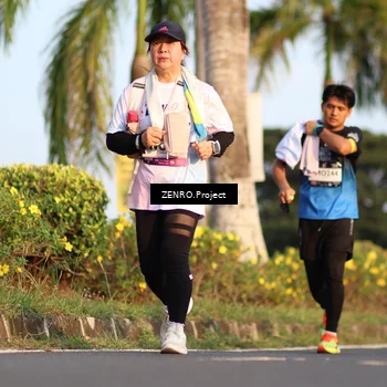 Runner Photo 7715380