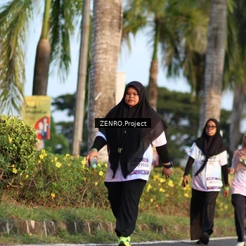 Runner Photo 7715403