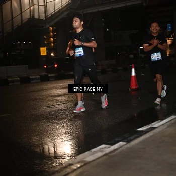 Runner Photo 7715411