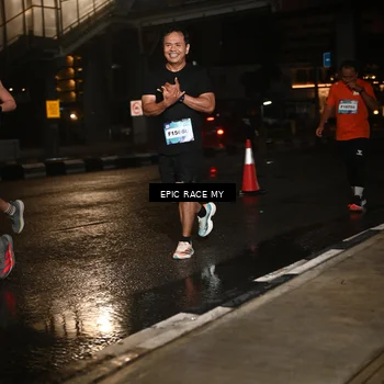 Runner Photo 7715417