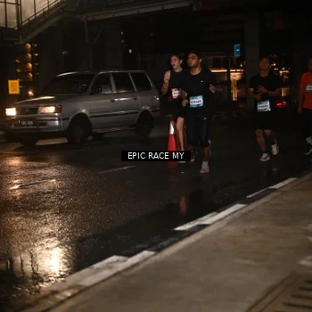 Runner Photo 7715421