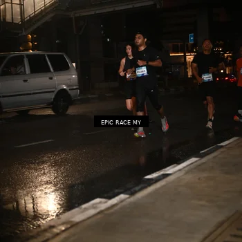 Runner Photo 7715424