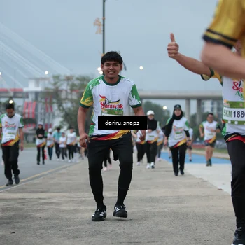 Runner Photo 7715427