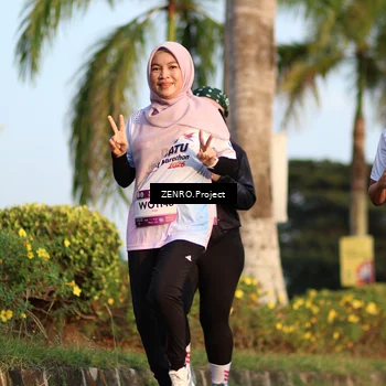 Runner Photo 7715428