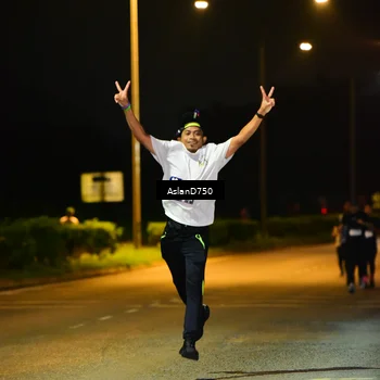 Runner Photo 7715430