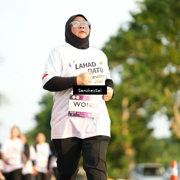 Runner Photo 7715431