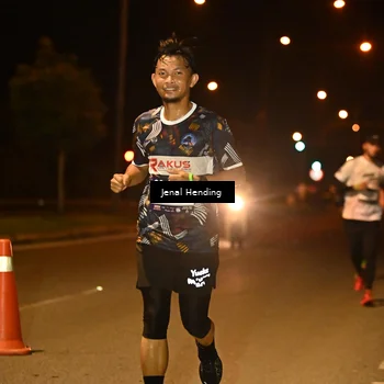 Runner Photo 7715440