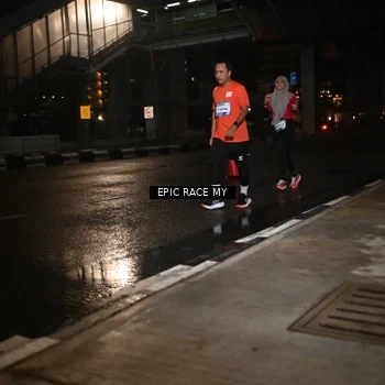 Runner Photo 7715441
