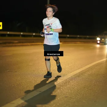 Runner Photo 7715443