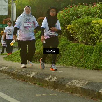 Runner Photo 7715459
