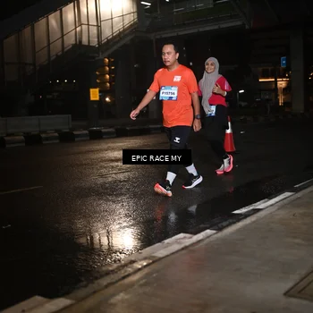 Runner Photo 7715460