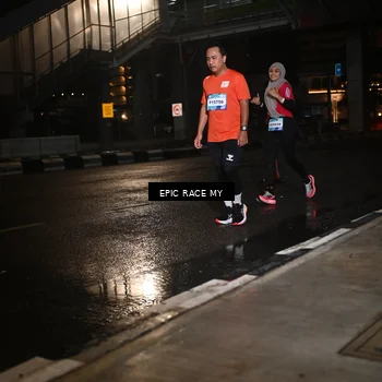 Runner Photo 7715467