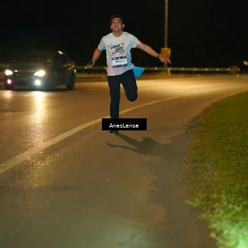 Runner Photo 7715476