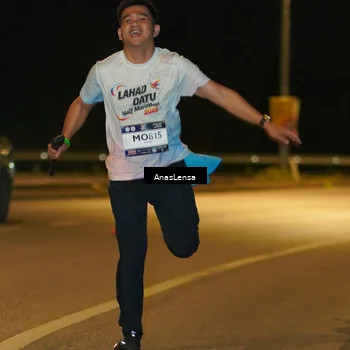 Runner Photo 7715481