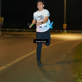 Runner Photo 7715482