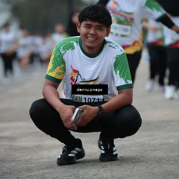 Runner Photo 7715483