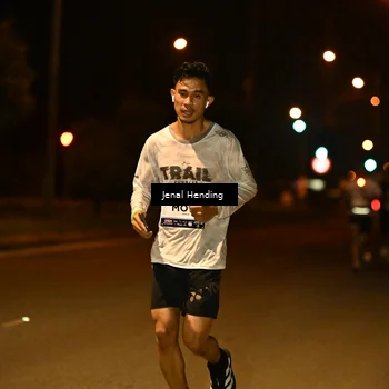 Runner Photo 7715484