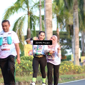 Runner Photo 7715486
