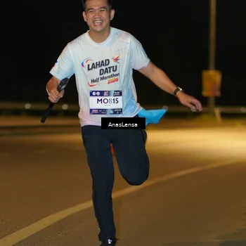 Runner Photo 7715500