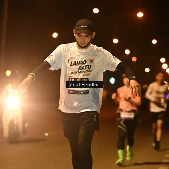 Runner Photo 7715502