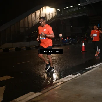 Runner Photo 7715509