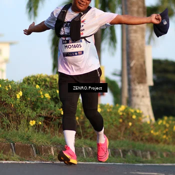 Runner Photo 7715514