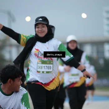 Runner Photo 7715527