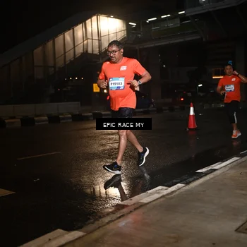 Runner Photo 7715529