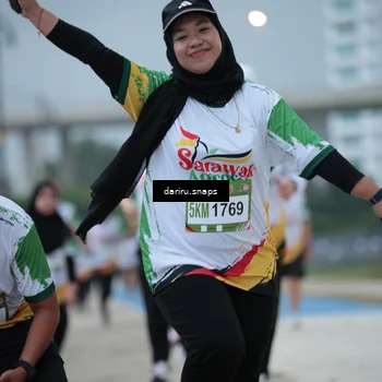 Runner Photo 7715534