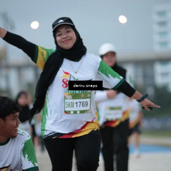 Runner Photo 7715538