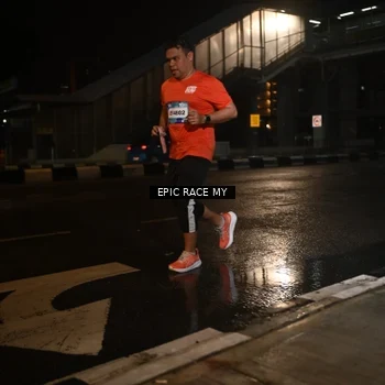 Runner Photo 7715542