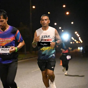 Runner Photo 7715588