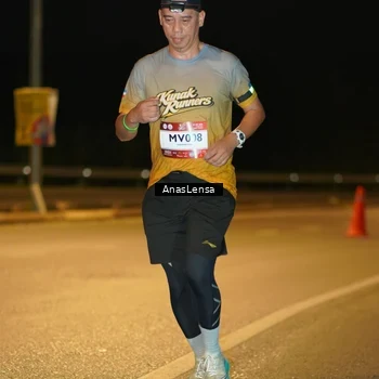 Runner Photo 7715599