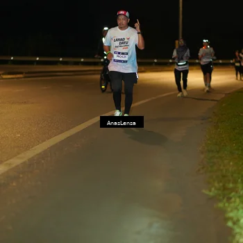 Runner Photo 7715603