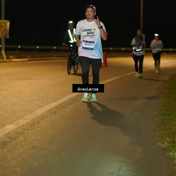 Runner Photo 7715612