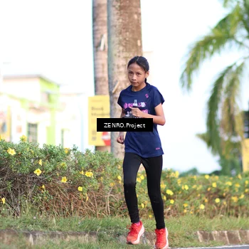 Runner Photo 7715625
