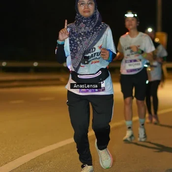 Runner Photo 7715645