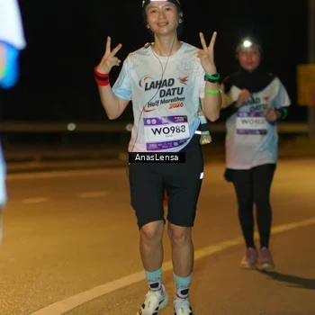 Runner Photo 7715654