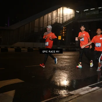 Runner Photo 7715655