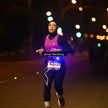 Runner Photo 7715684