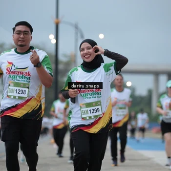 Runner Photo 7715687